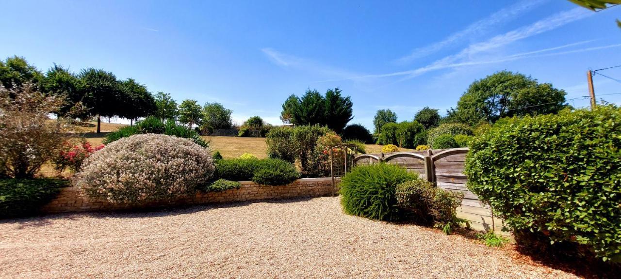 Le Domaine Des Roseraies Holiday home Monfreville